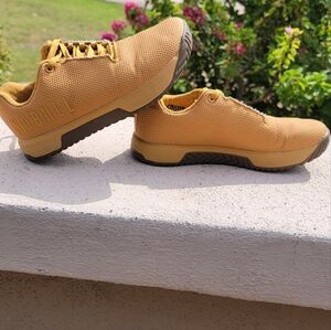 EUC Nobull  Mustard Yellow Womens Size 8 Trainer Plus